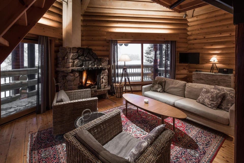 TV and multimedia, Balcony/Terrace, Living room, Other, Photo of the whole room, Decorative detail, Seating area, Dining area, Area and facilities, Time of day, Sunset