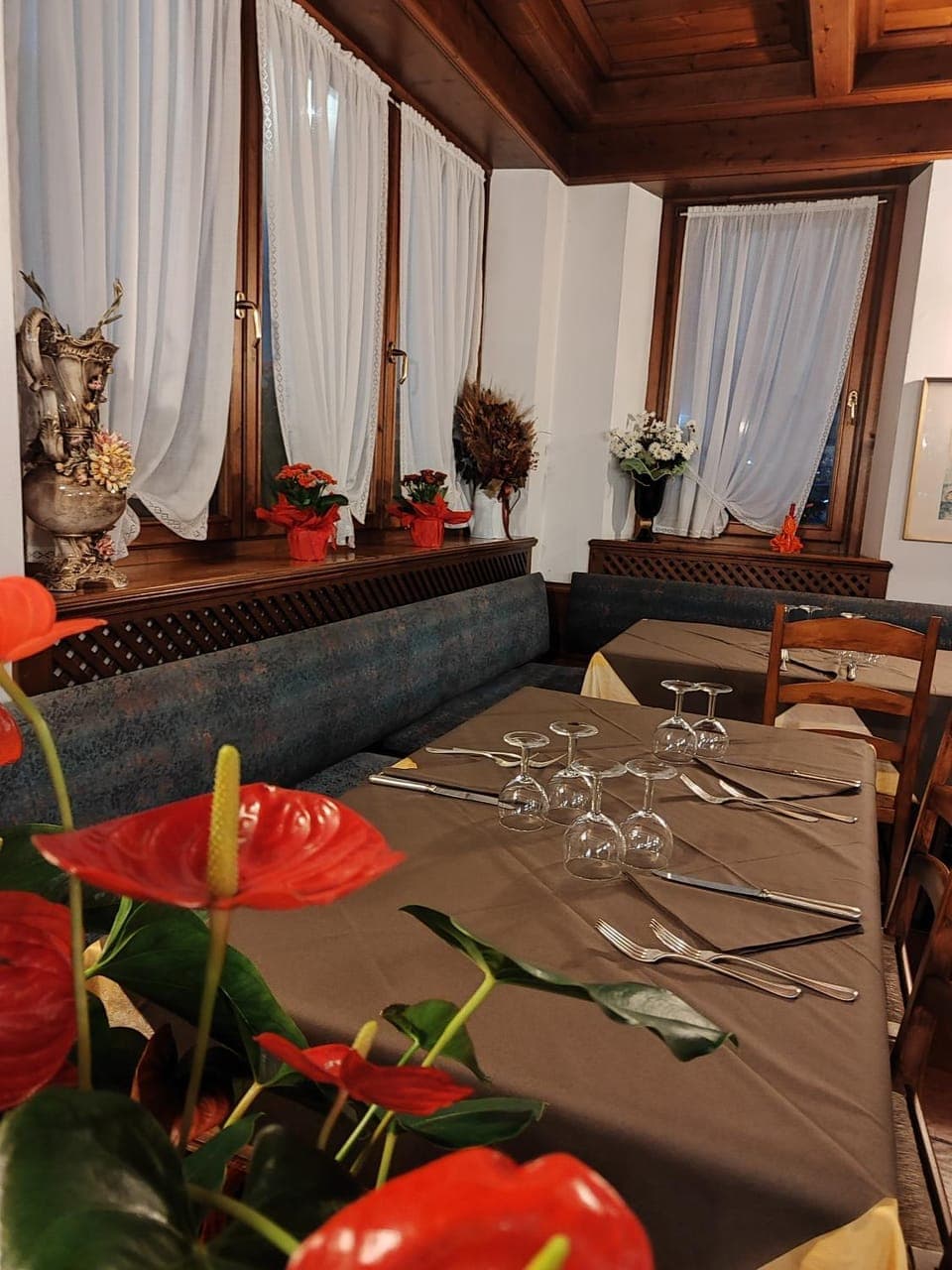 Restaurant/places to eat, Dining area