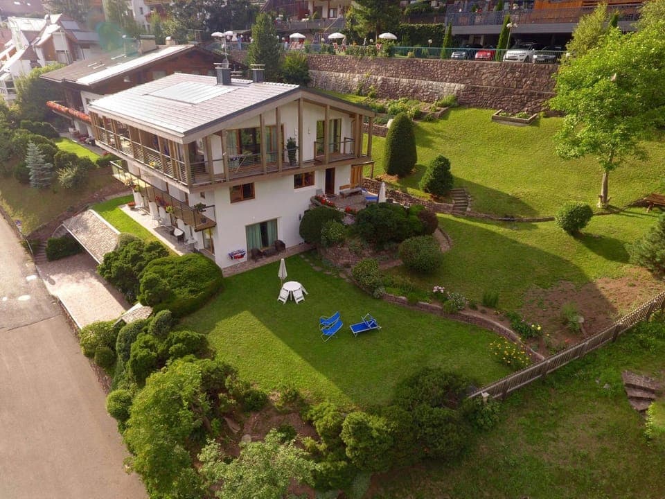 Bird's eye view, Summer, City view, Garden view, Mountain view