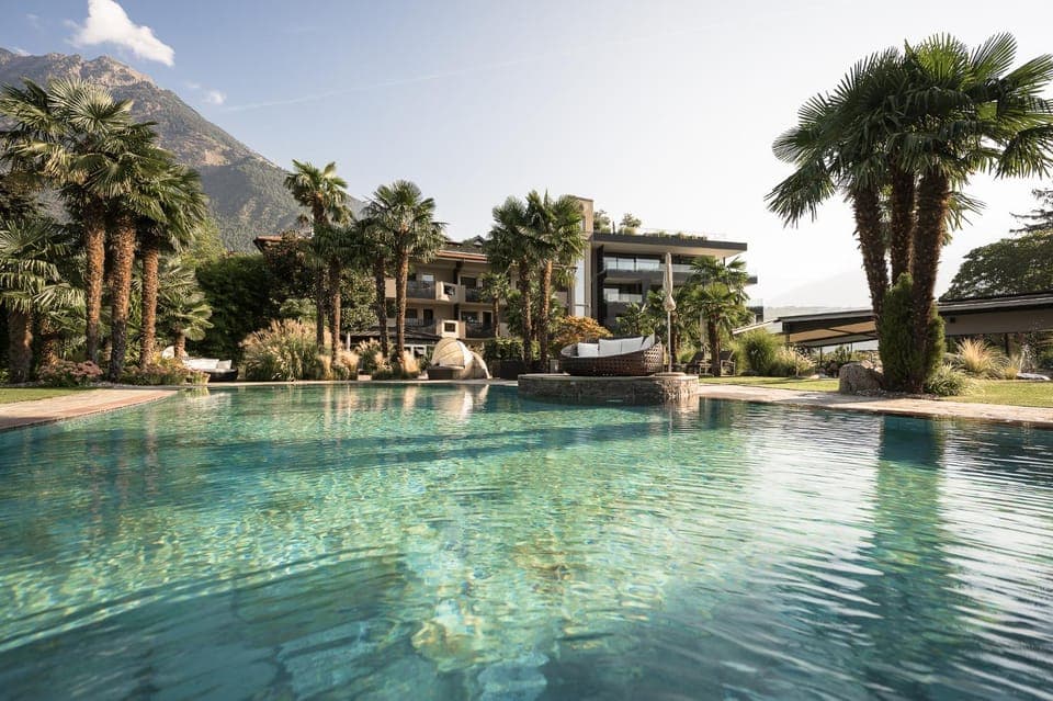 Day, Natural landscape, Garden, Garden view, Mountain view, Pool view, Swimming pool, sunbed