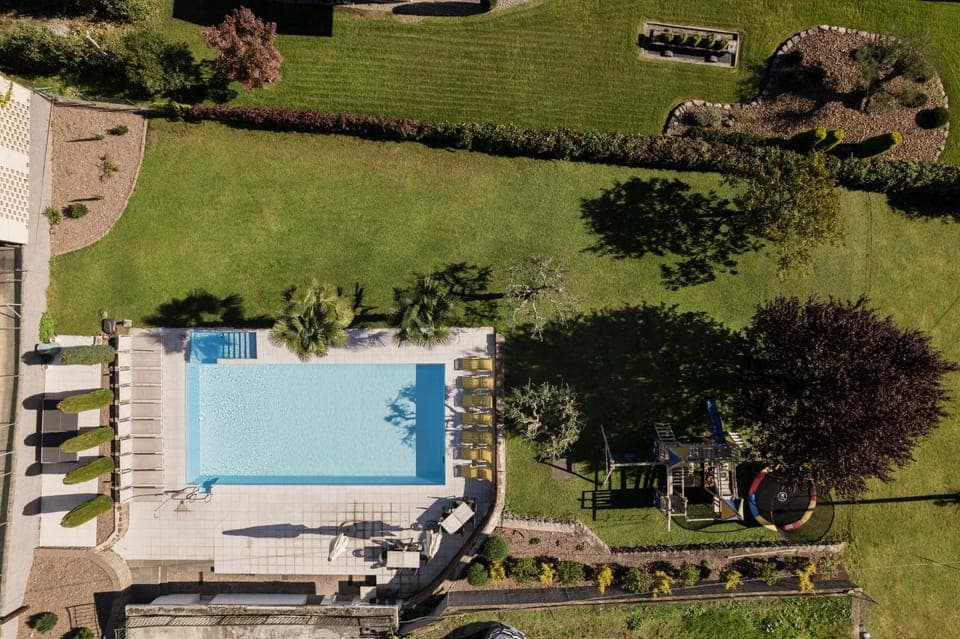 Swimming pool, Swimming pool