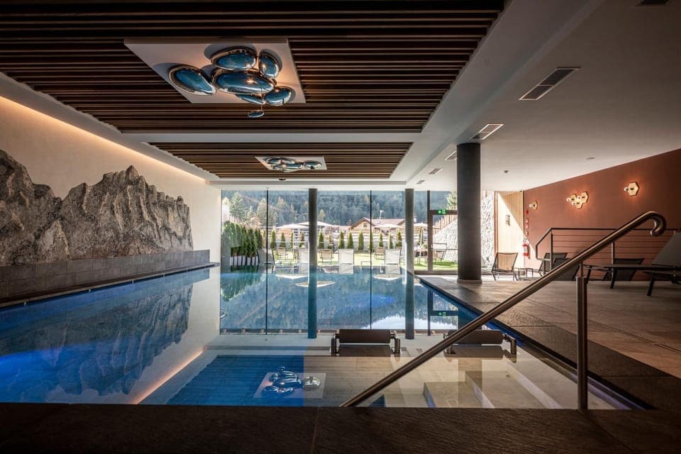 Garden, Pool view, Swimming pool, sunbed