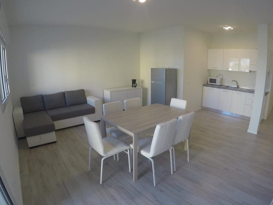 Kitchen or kitchenette, Living room, Dining area