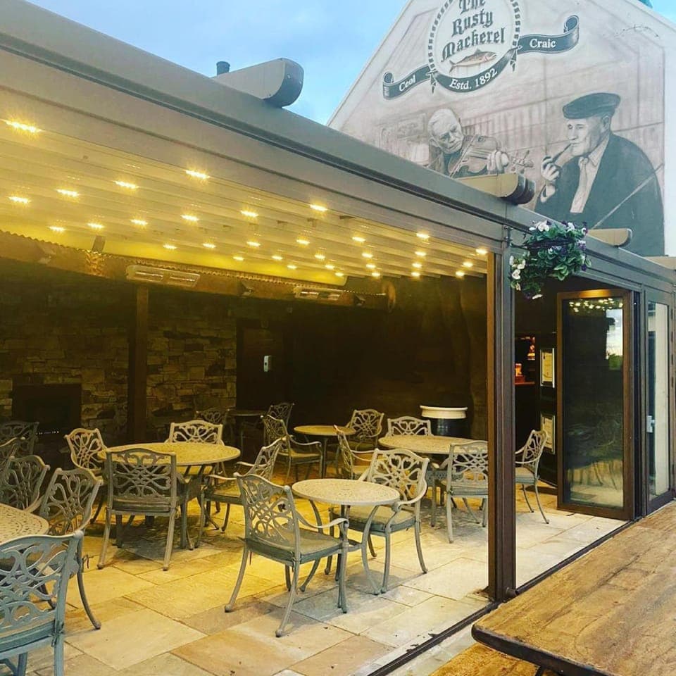 Restaurant/places to eat, Day, Garden, Garden, Banquet/Function facilities, Seating area, Garden view