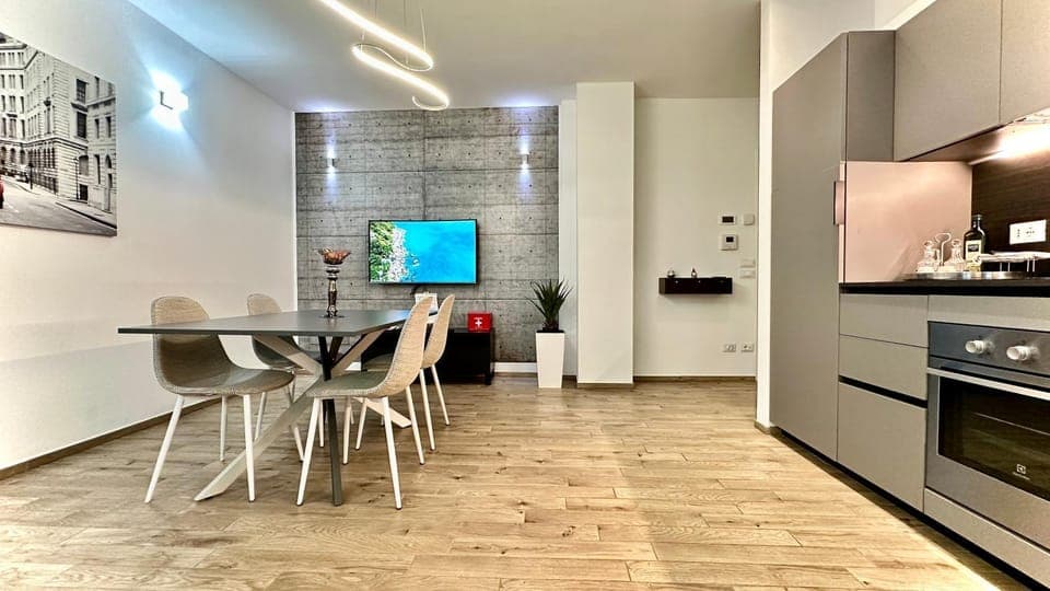 TV and multimedia, Kitchen or kitchenette, Dining area