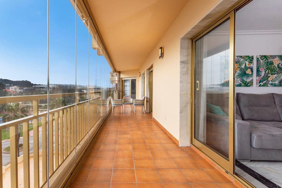 Balcony/Terrace, Landmark view