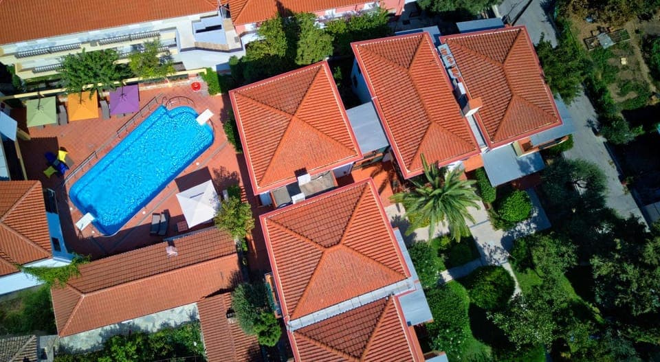 Bird's eye view, Pool view