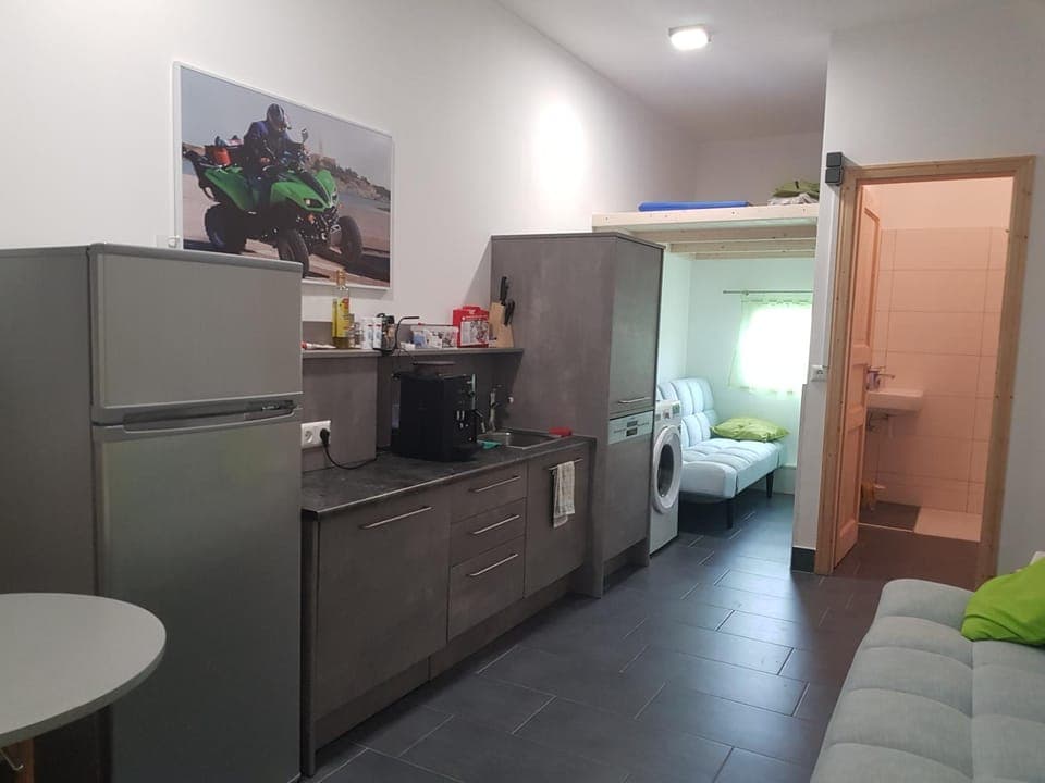 Kitchen or kitchenette, kitchen