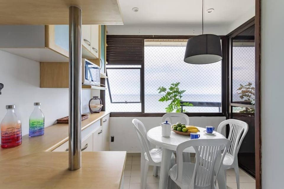 Kitchen or kitchenette, Dining area, minibar