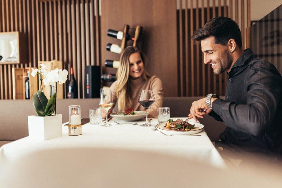 Restaurant/places to eat, Food and drinks, Food, Lunch, Dinner, Drinks