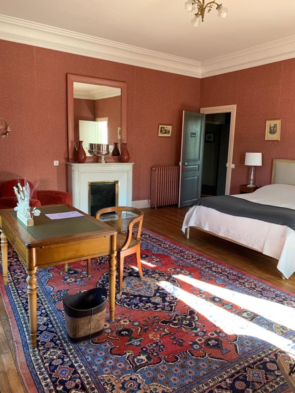 Photo of the whole room