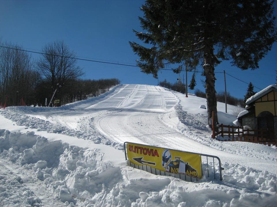 Skiing