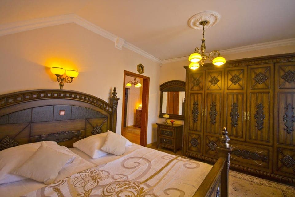 Bed, Photo of the whole room, Bedroom, wardrobe