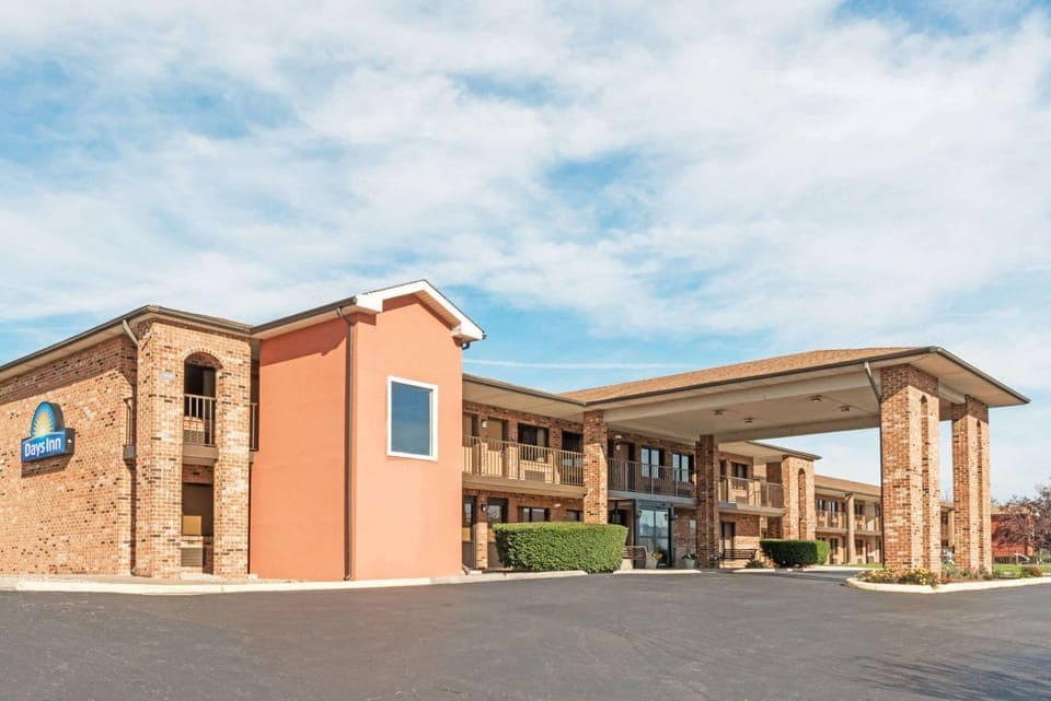 Property building, On site