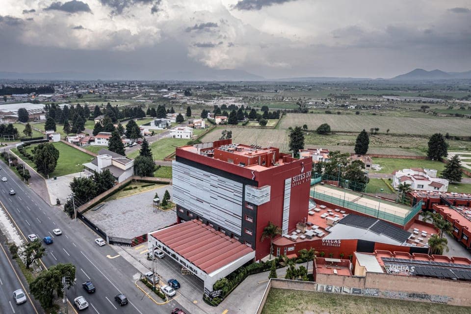 Property building, Facade/entrance, Bird's eye view