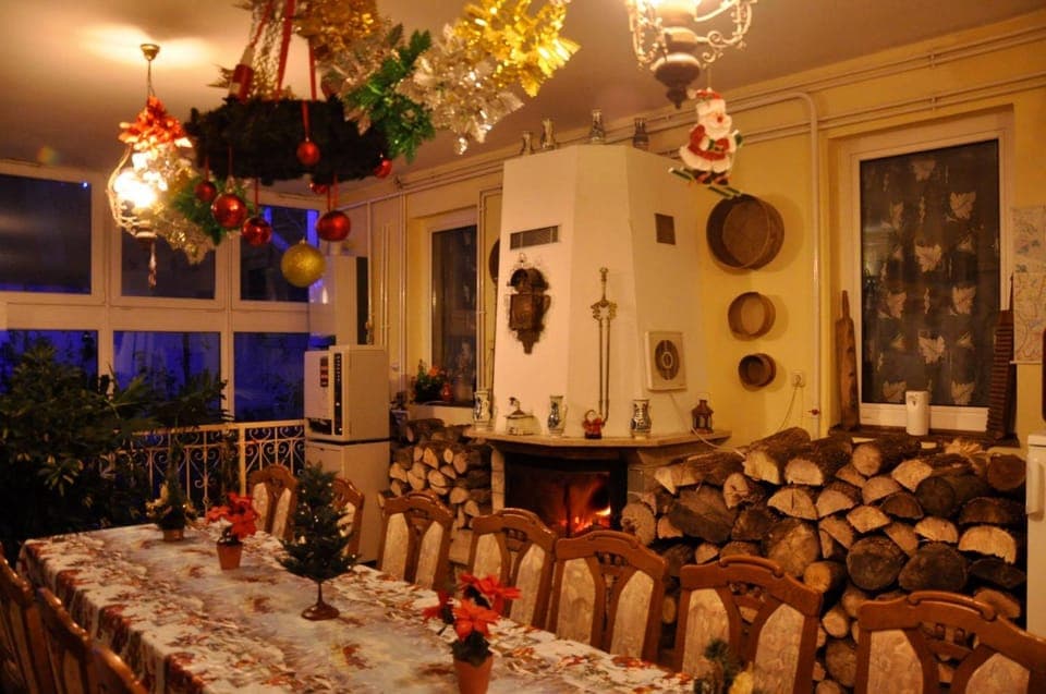 Communal lounge/ TV room