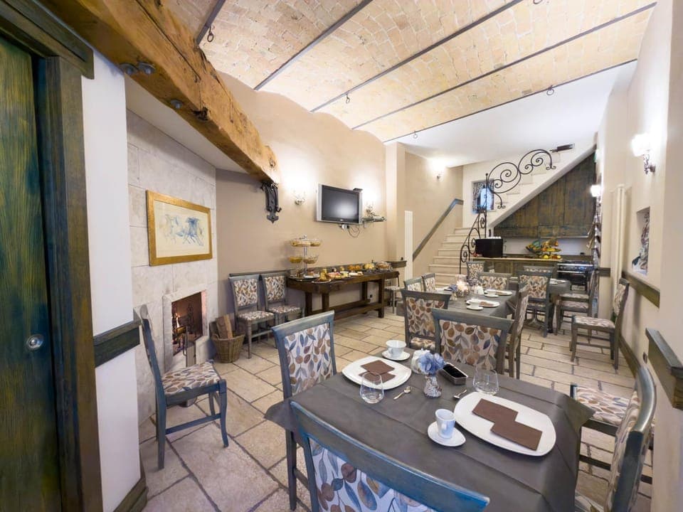 Food and drinks, Food