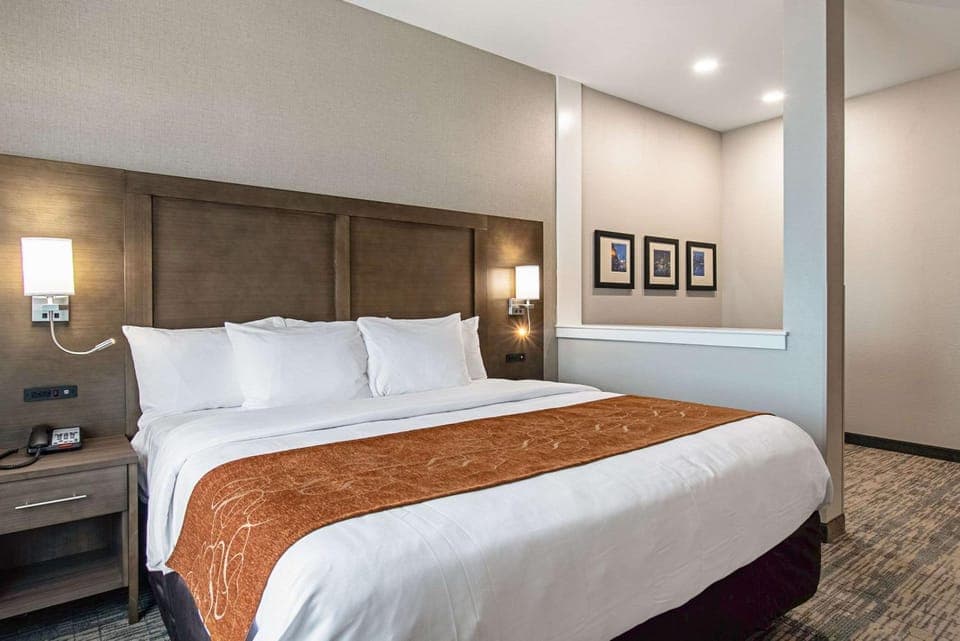 Photo of the whole room, On site