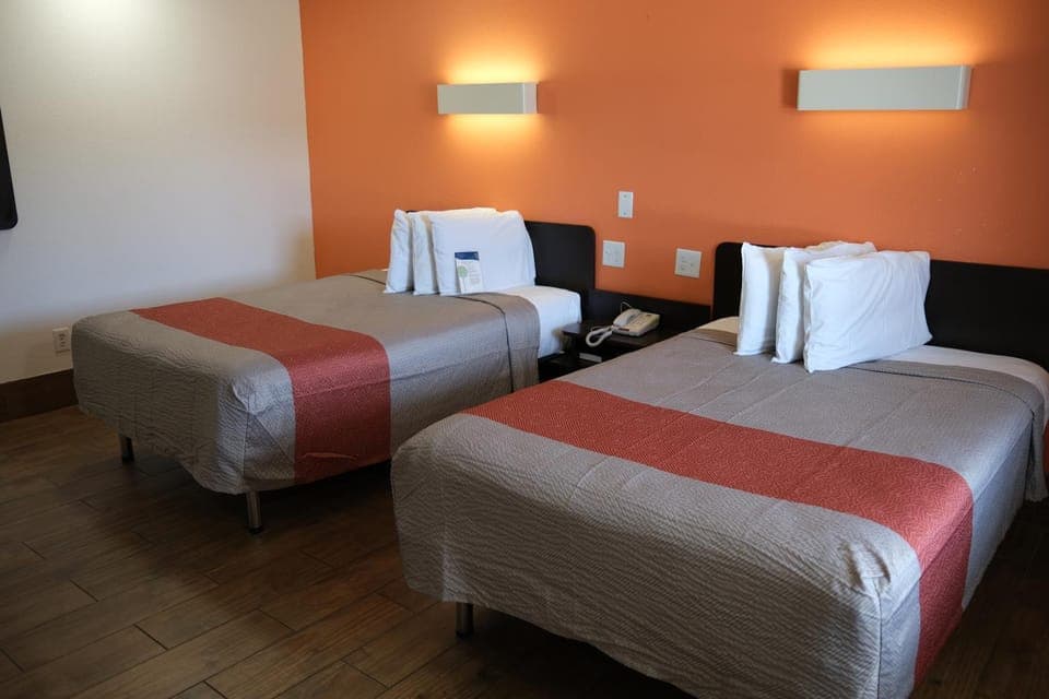 Motel 6-Harrisonburg, VA - South Hotel in Harrisonburg