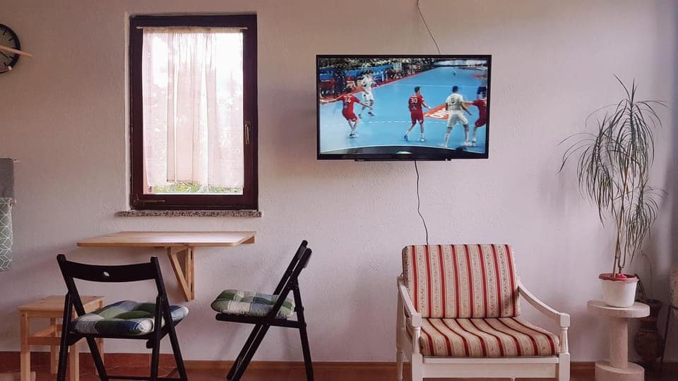 Living room, Photo of the whole room