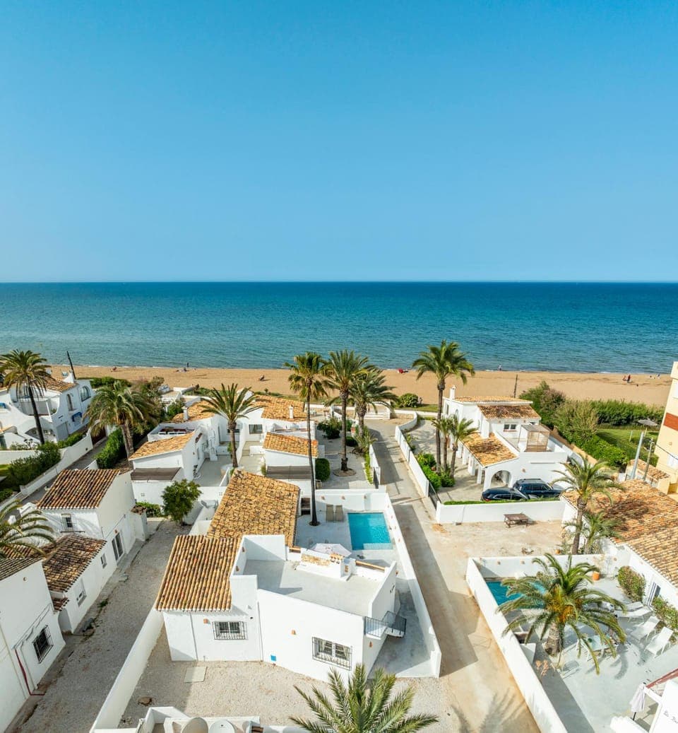 Nearby landmark, Day, Bird's eye view, Beach, Pool view, Sea view, Swimming pool, sunbed