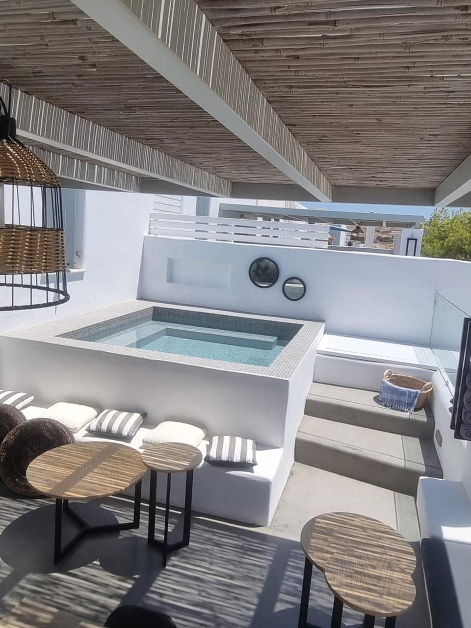 Balcony/Terrace, Swimming pool