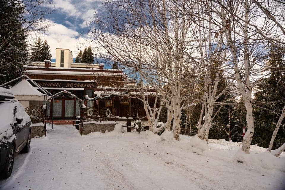 Property building, Parking