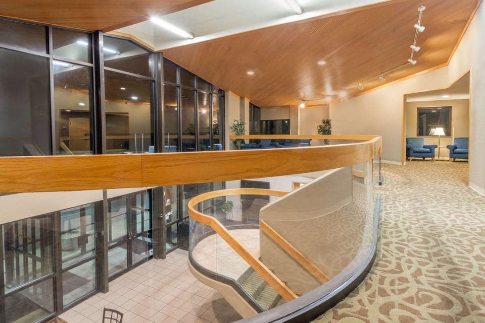 Lobby or reception, On site