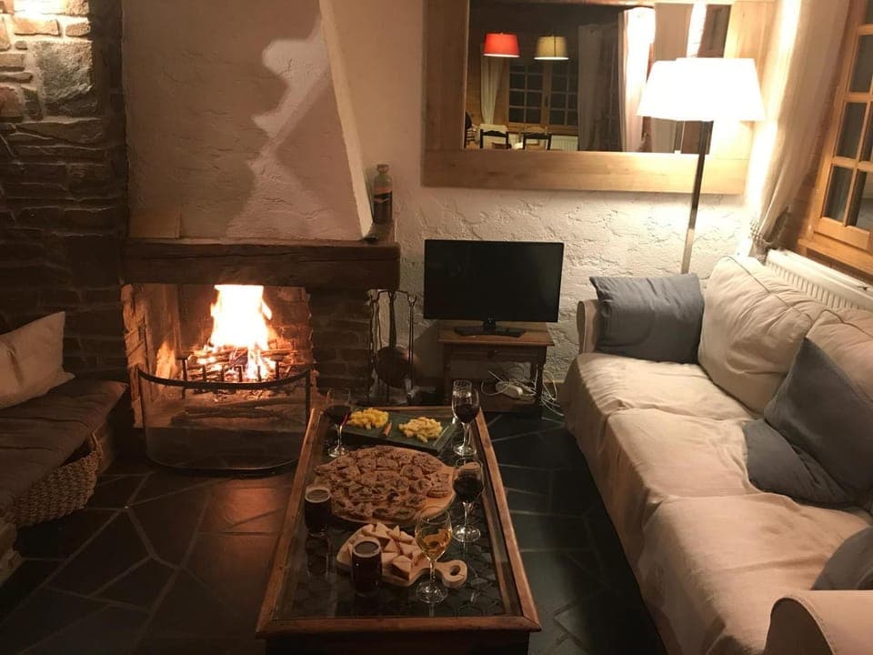 Living room, Decorative detail