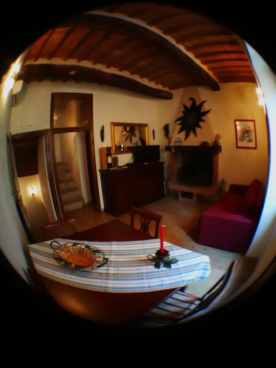 Photo of the whole room, Seating area