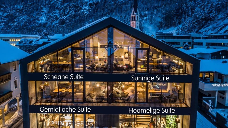 Property building, Bird's eye view, Floor plan