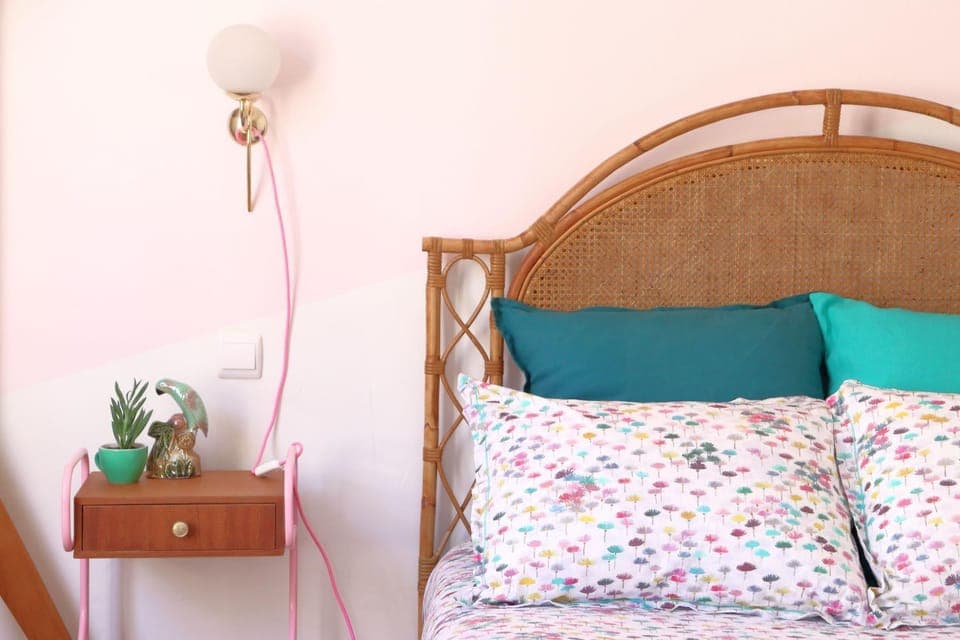 Bed, Decorative detail, Bedroom