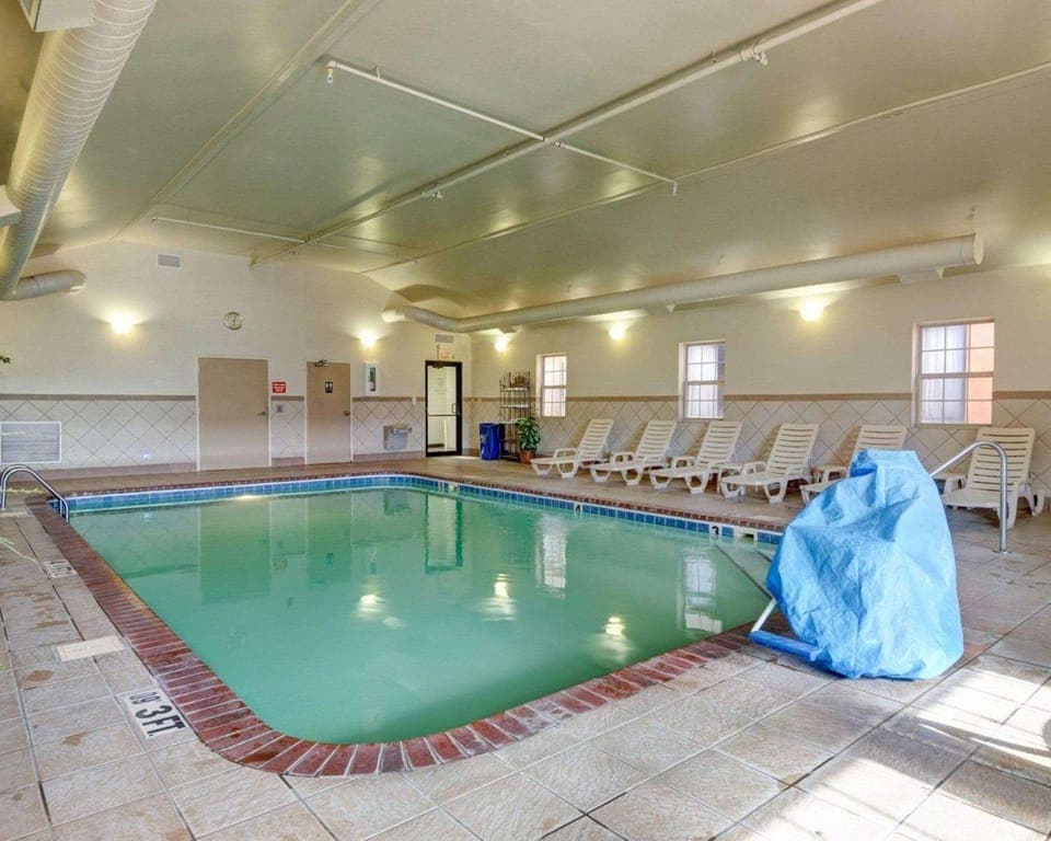 On site, Pool view, Swimming pool