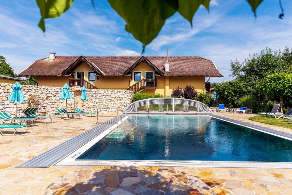 Pool view, Swimming pool