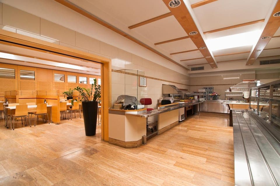 Restaurant/places to eat, Restaurant/places to eat, Breakfast