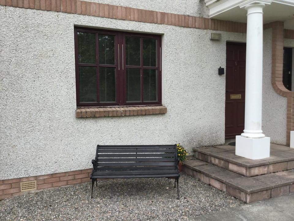 Property building, Location