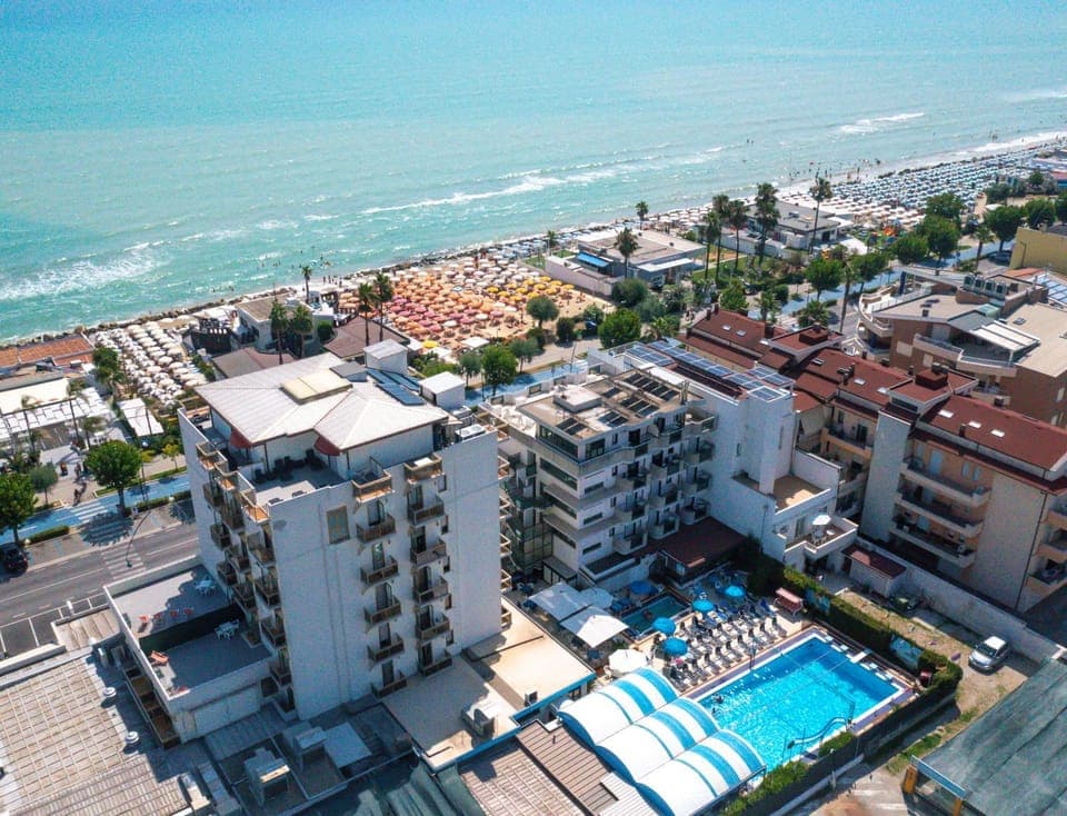 Beach, Swimming pool