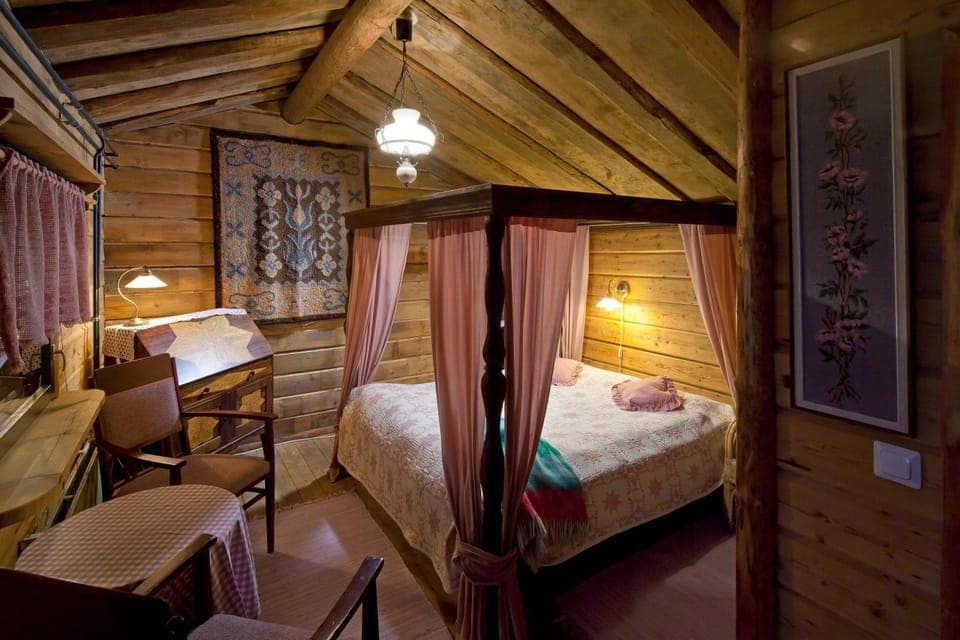 Spring, Bed, Winter, Summer, Photo of the whole room, Bedroom, Autumn, On site