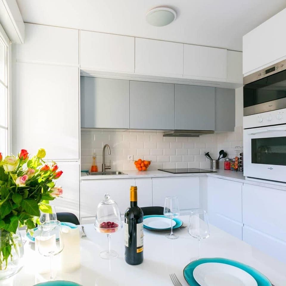 Kitchen or kitchenette