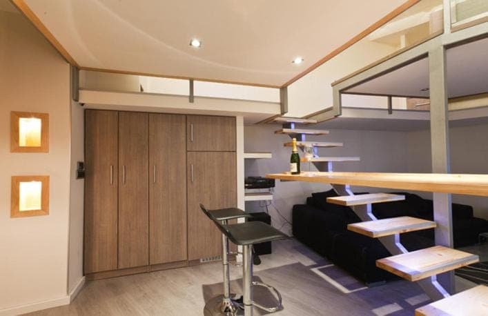 Decorative detail, Alcoholic drinks