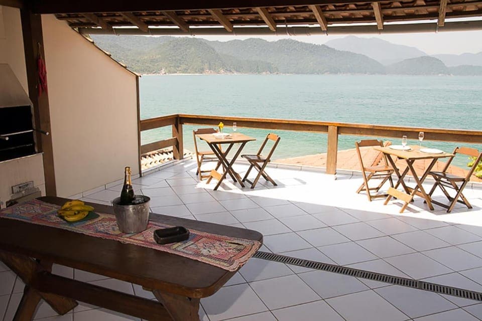 Facade/entrance, BBQ facilities, Balcony/Terrace, Sea view