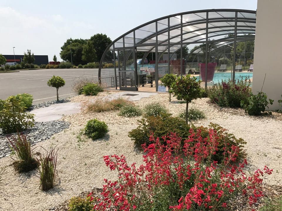 Garden, Swimming pool