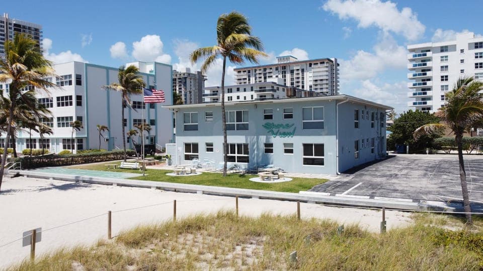 Property building, Location