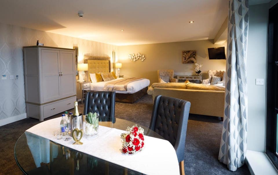 Photo of the whole room