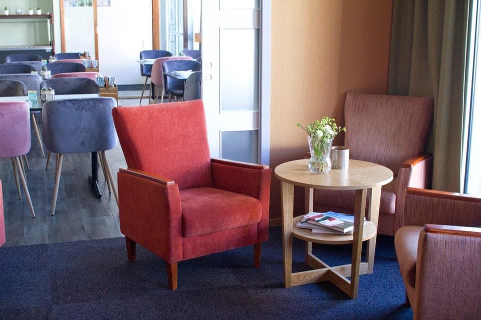 Communal lounge/ TV room, Lobby or reception