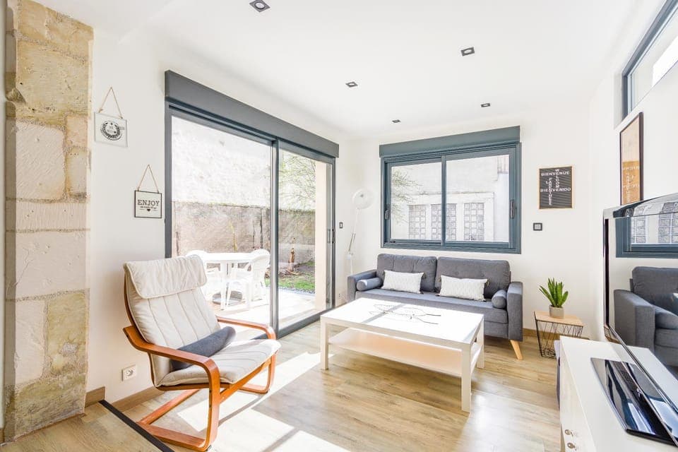 Living room, Seating area