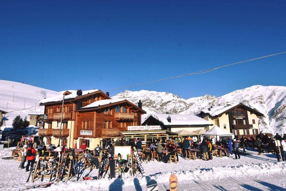 Property building, Winter, Mountain view