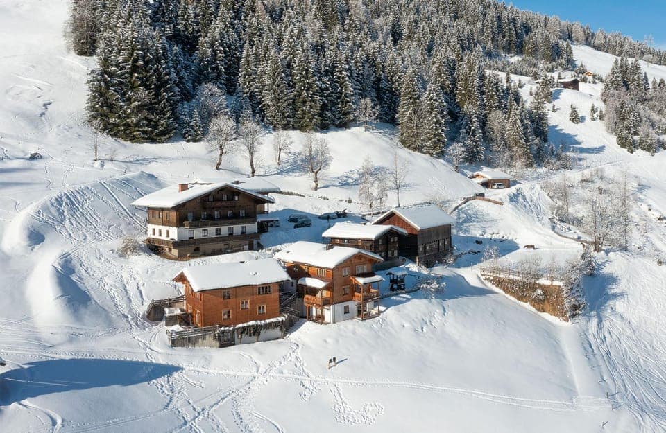 Property building, Natural landscape, Winter