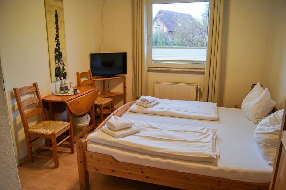 Bed, Photo of the whole room