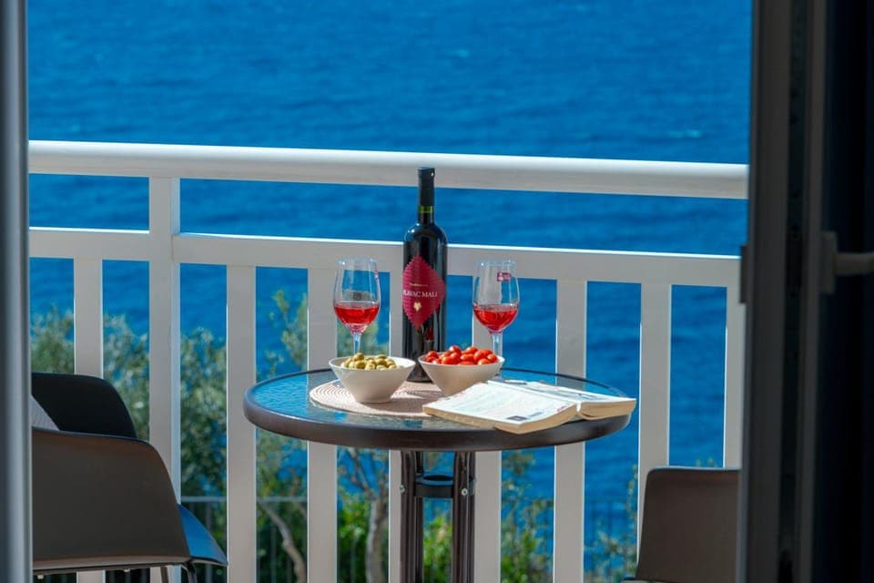 Balcony/Terrace, Sea view, Drinks